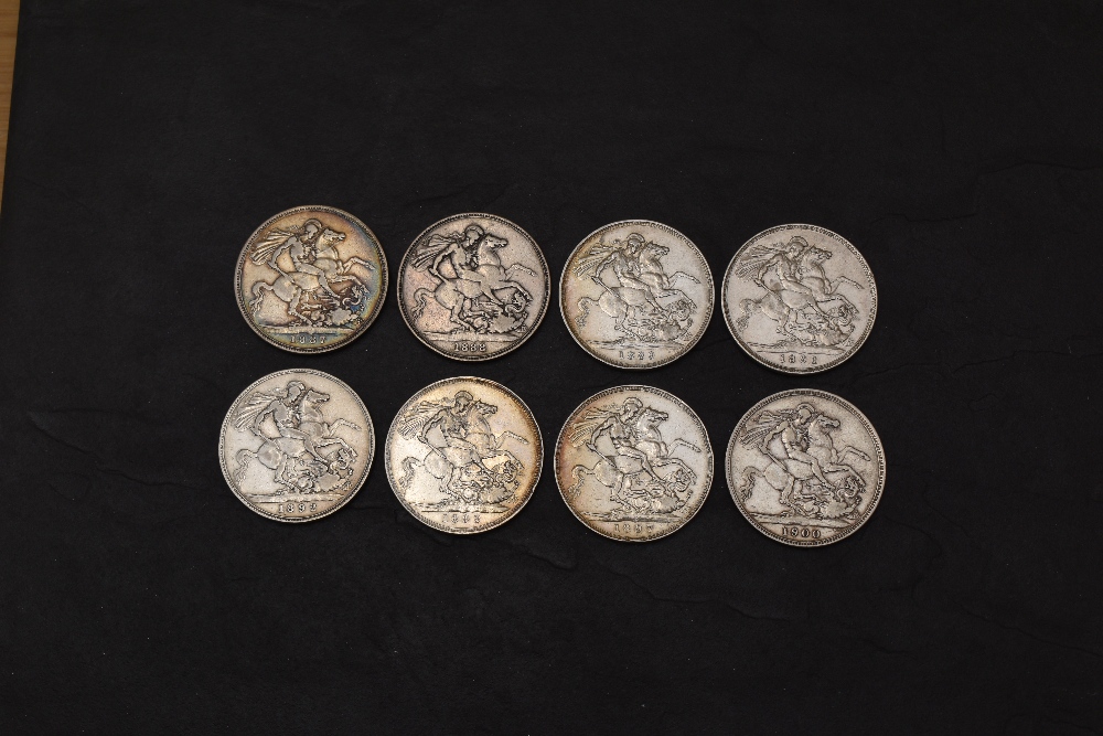 A collection of 8 Queen Victoria Silver Crowns, Jubilee Heads 1887, 1888, 1889, 1891 & 1892, Old - Image 2 of 3