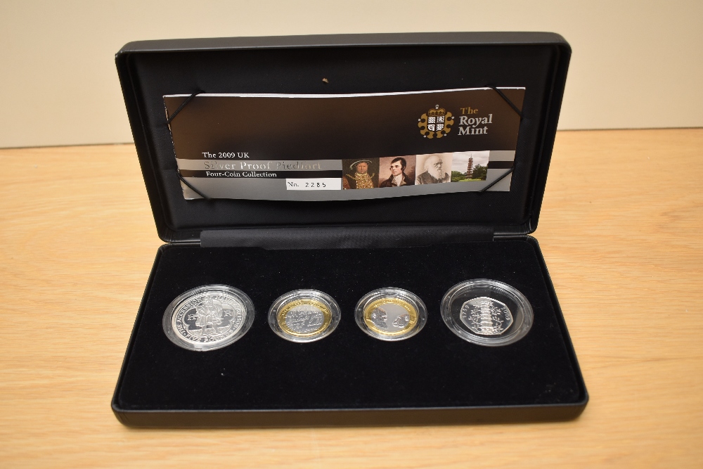 A Royal Mint UK 2009 Silver Proof Piedfort Four Coin Collection in case with certificate, Henry VIII - Bild 2 aus 2