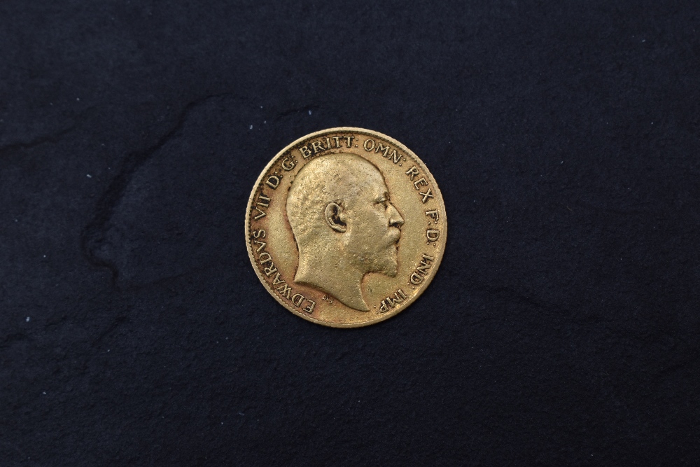 A 1904 Edward VII Gold Half Sovereign, Royal Mint - Image 2 of 2