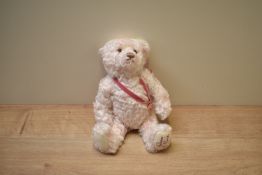 A modern Steiff Limited Edition Teddy Bear, 662515 Queen of Hearts 495/1500, with button and tag