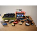 A collection of 00 gauge including a Bachmann North Western Two Car DMU, Hornby Mammoth Diesel