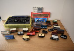 A collection of 00 gauge including a Bachmann North Western Two Car DMU, Hornby Mammoth Diesel