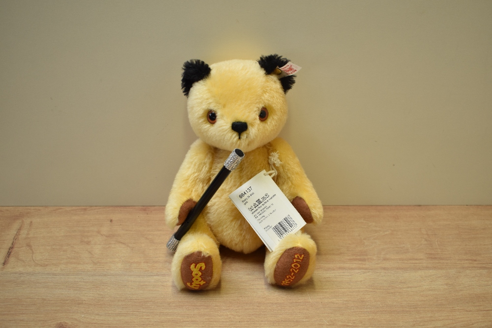 A modern Steiff Limited Edition Teddy Bear, 664137 Sooty No682 with button, tag, certificate and