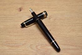 A boxed Montblanc Meisterstuck Hommage to Fredric Chopin converter fill fountain pen in black with