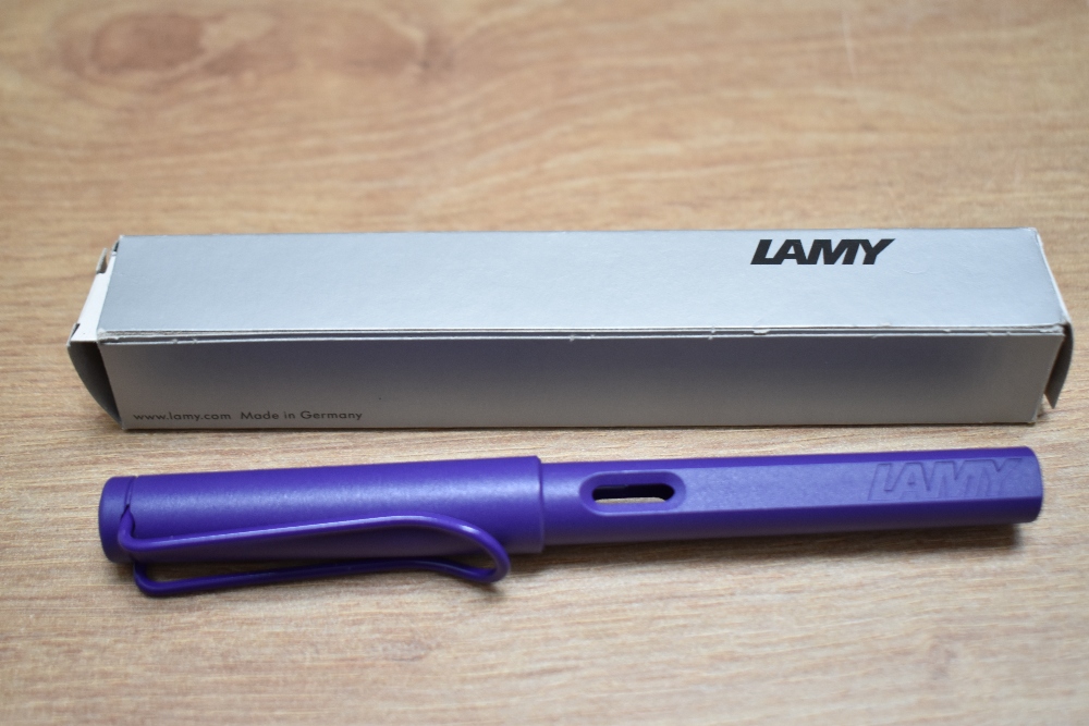 A Lamy Safari cartridge fill fountain pen in violet having Lamy EF nib. - Image 3 of 3