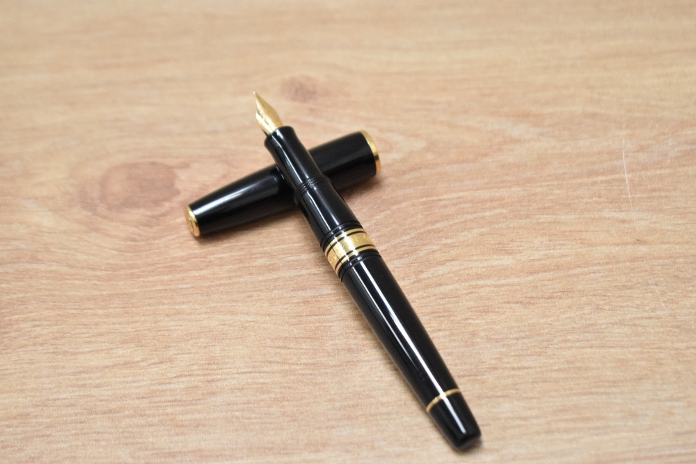 A boxed Waterman Charleston converter fill fountain pen in ebony black with gold trim having - Image 2 of 3