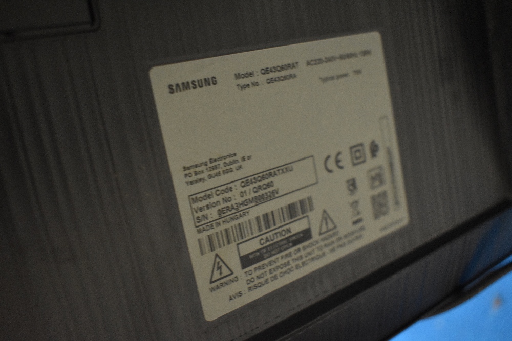 A Samsung TV (43 inch) - Image 2 of 2