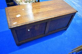 An early to mid 20th Century oak blanket box approx. 105 x 45cm