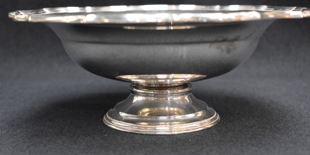 A George V silver pedestal dish of circular form with Chippendale influenced rim, marks for - Image 2 of 5