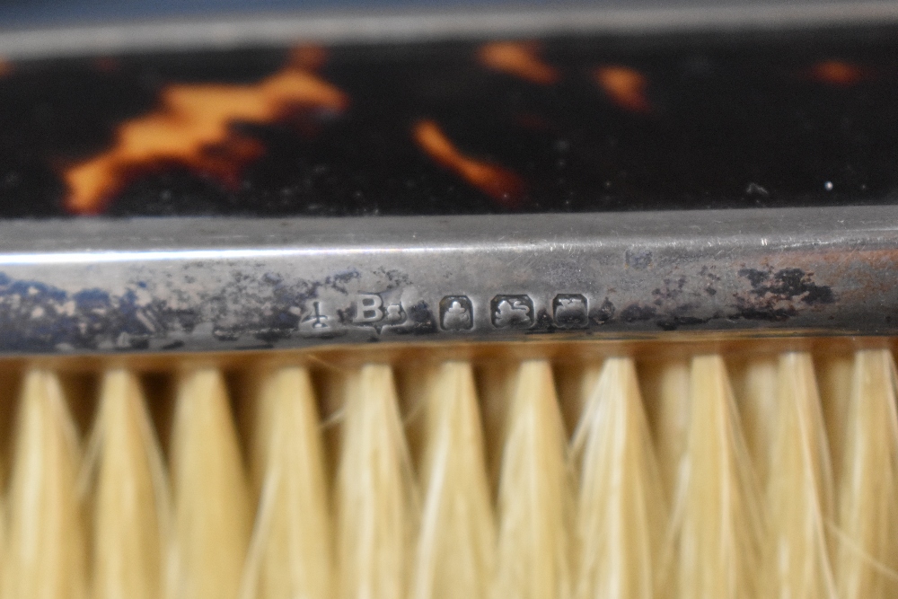 A George V silver and imitation tortoise shell dressing table set, comprising two hair brushes, - Image 5 of 8