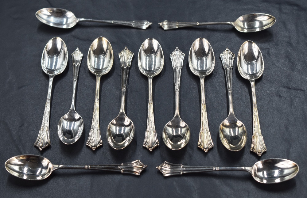 A group of thirteen Edwardian silver Albany pattern teaspoons, marks for London 1902, maker Josiah - Image 2 of 2