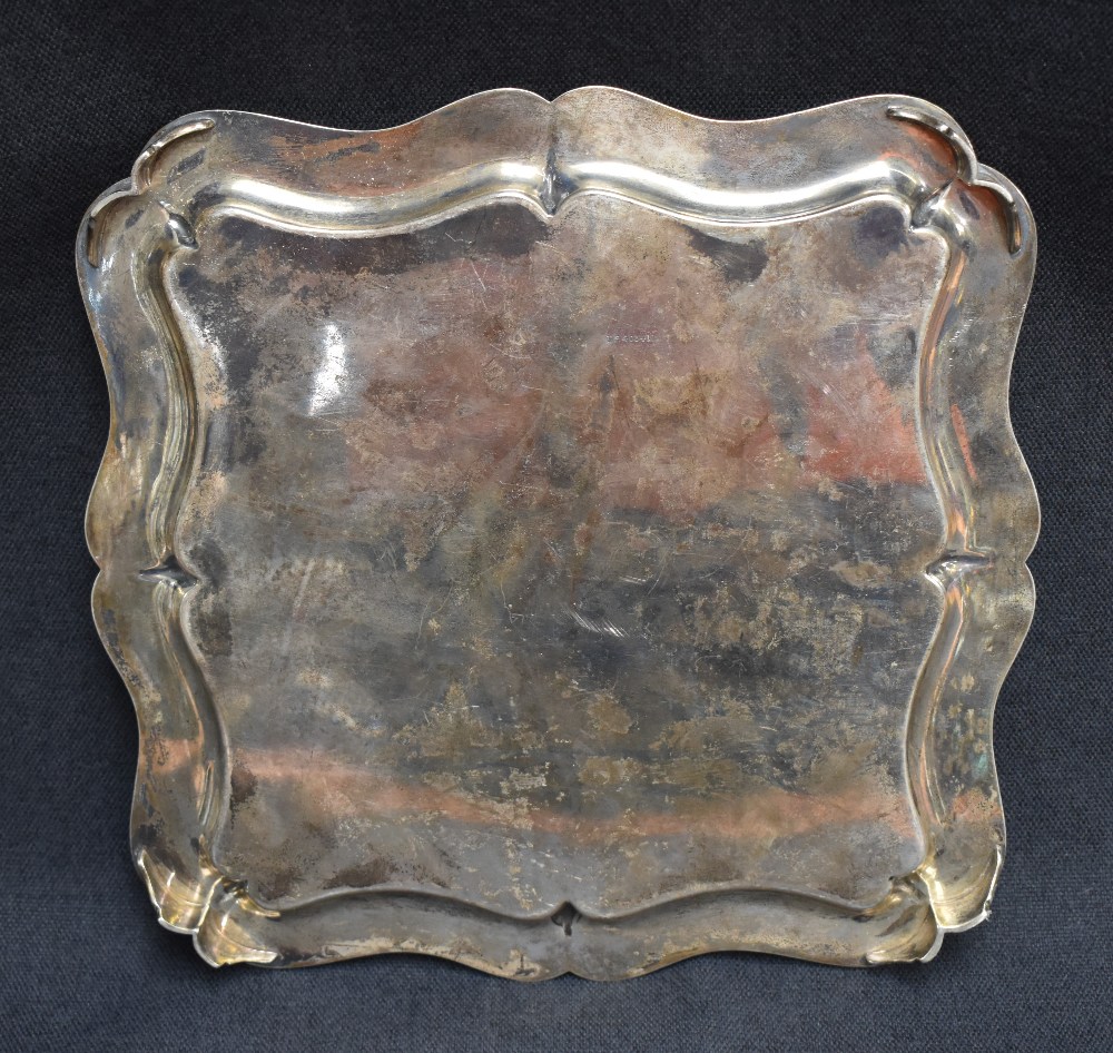 An Edwardian silver tray, of square form with moulded and shaped Chippendale influenced rim - Image 3 of 6