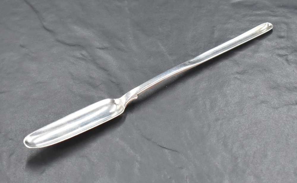 An early Victorian silver marrow scoop, of conventional form with flared shoulders and shallow