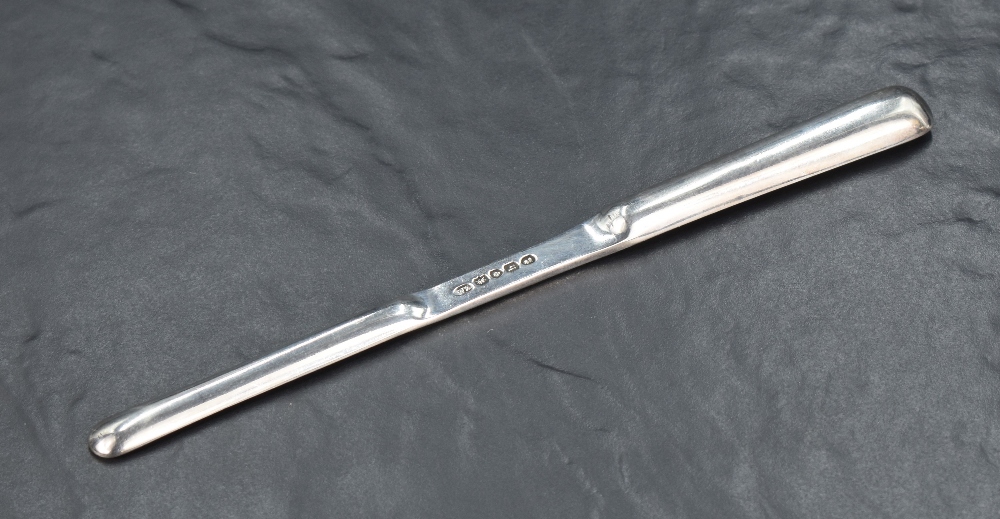 A George IV silver marrow scoop of traditional design, the dished scoop sections slightly tapering - Image 2 of 4