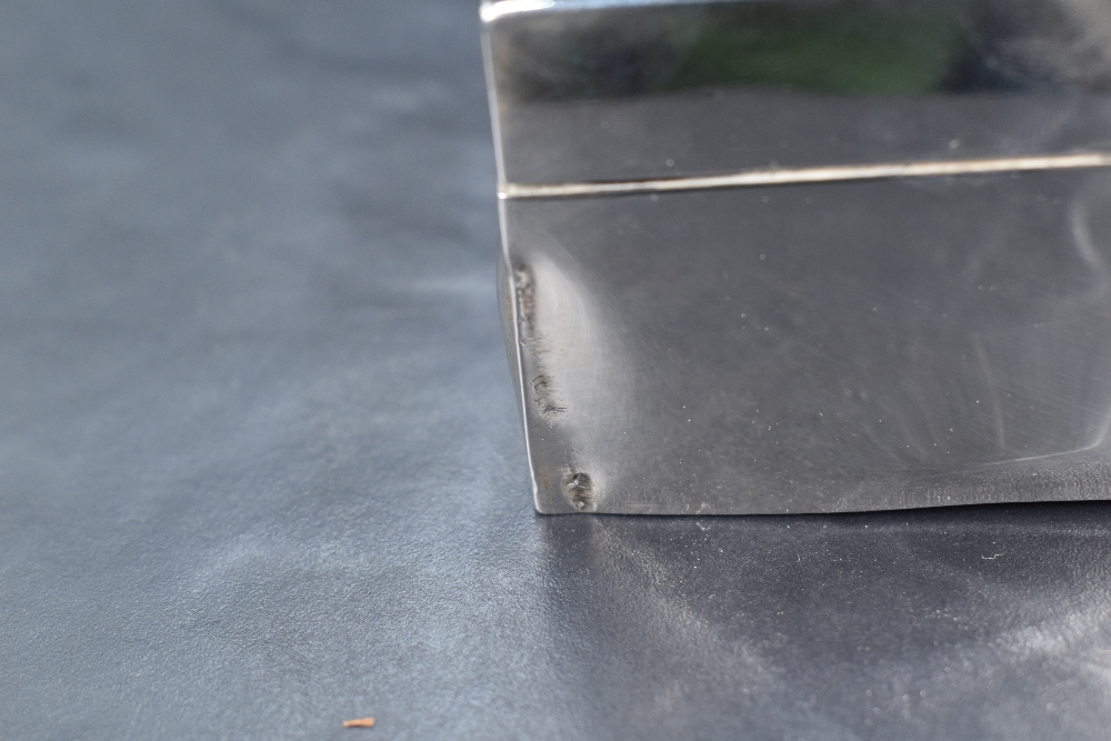 A George V silver cigarette box, of hinged rectangular form with engine-turned decoration to the - Image 7 of 9