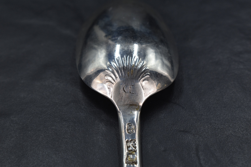 A George II silver marrow spoon, the oval bowls reverse with fluted moulding and engraved initial ' - Image 4 of 6