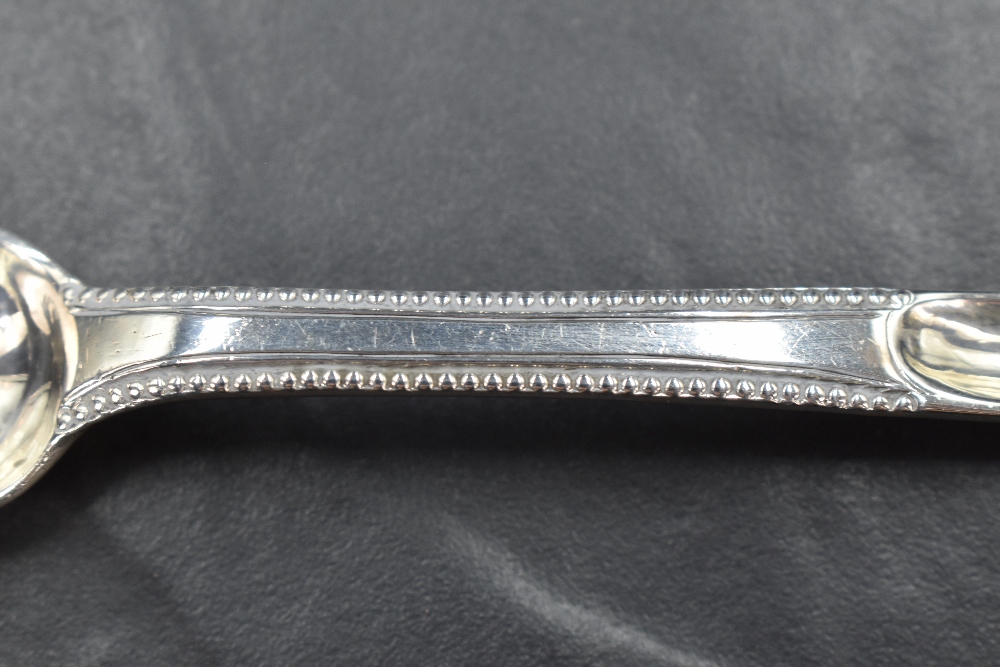 A George III silver marrow scoop, of conventional design with bead-moulding to the central grip, the - Image 4 of 5
