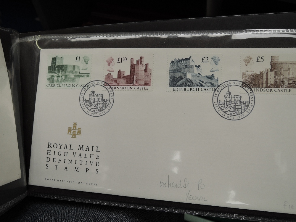 GB 1970's EARLY 2000's COLLECTION OF ILLUSTRATED FIRST DAY COVERS IN 8 VOLUMES First day cover - Bild 3 aus 3