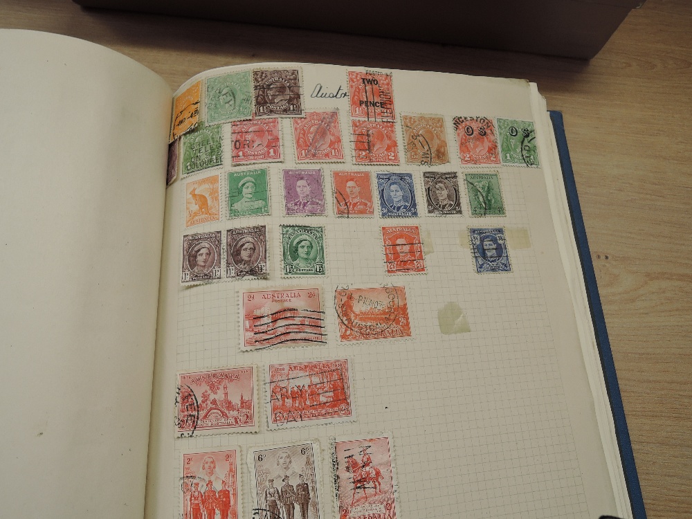 WORLD STAMPS COLLECTION IN ALBUM AND 2 FLAT BOXES WITH LEAVES, COVERS ETC Springback album with - Image 3 of 11