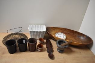 A miscellany of items, to include wire egg basket, ceramic jelly of pie mould, leather beer cups,
