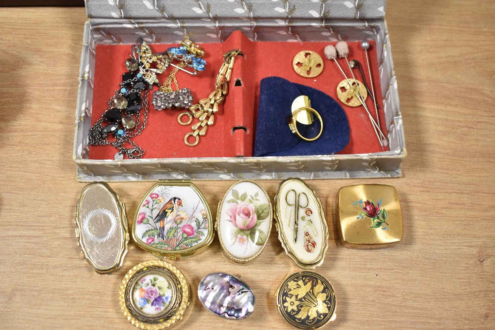 An assorted collection of vintage costume jewellery, to include enamelled metal pill boxes, - Image 3 of 3