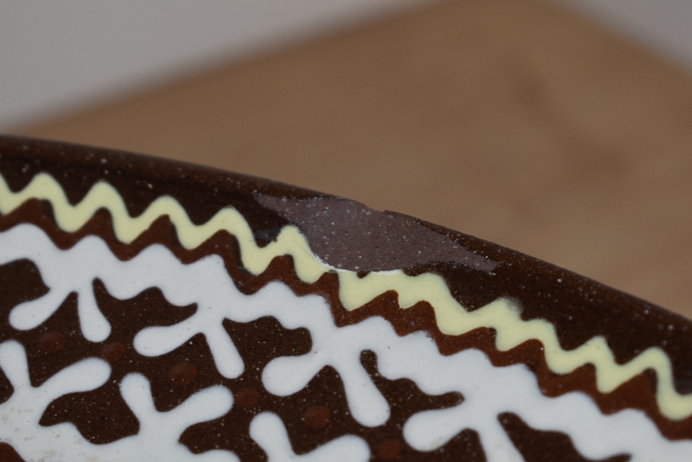 A large 20th century bowl, having white, yellow and brown glaze, approx 42cm across. Af chip to - Bild 3 aus 4