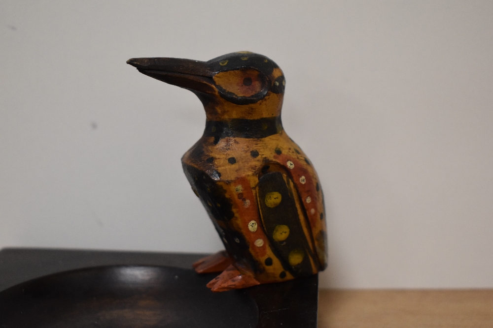 Two circa 1930s wooden ashtrays, both with novelty bird studies to sides, and one with Bakelite - Image 3 of 4