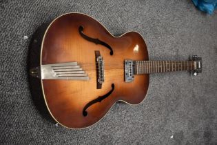 A 1962 Hofner Congress archtop electric guitar, serial number 11491, verified by Christian Benker at