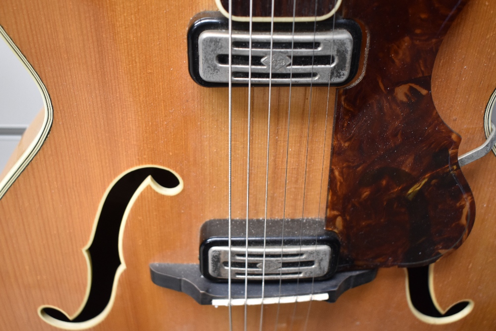 A Hofner President blonde archtop electric guitar, serial number 7811, verified by Christian - Image 3 of 6