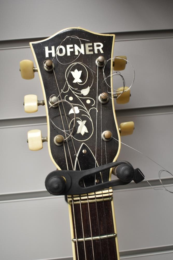 A Hofner President blonde archtop electric guitar, serial number 7811, verified by Christian - Image 2 of 6