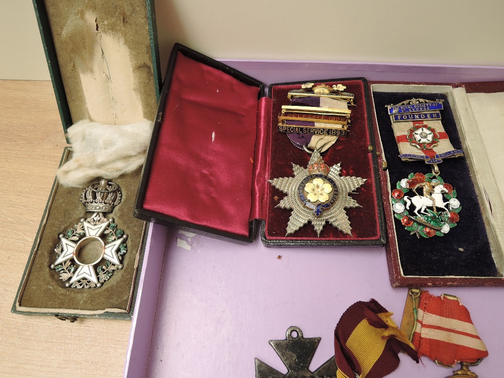 A collection of Medals including DGRA, Italian x2, Queen Elizabeth II Coronation, Louvain, Life - Image 2 of 5