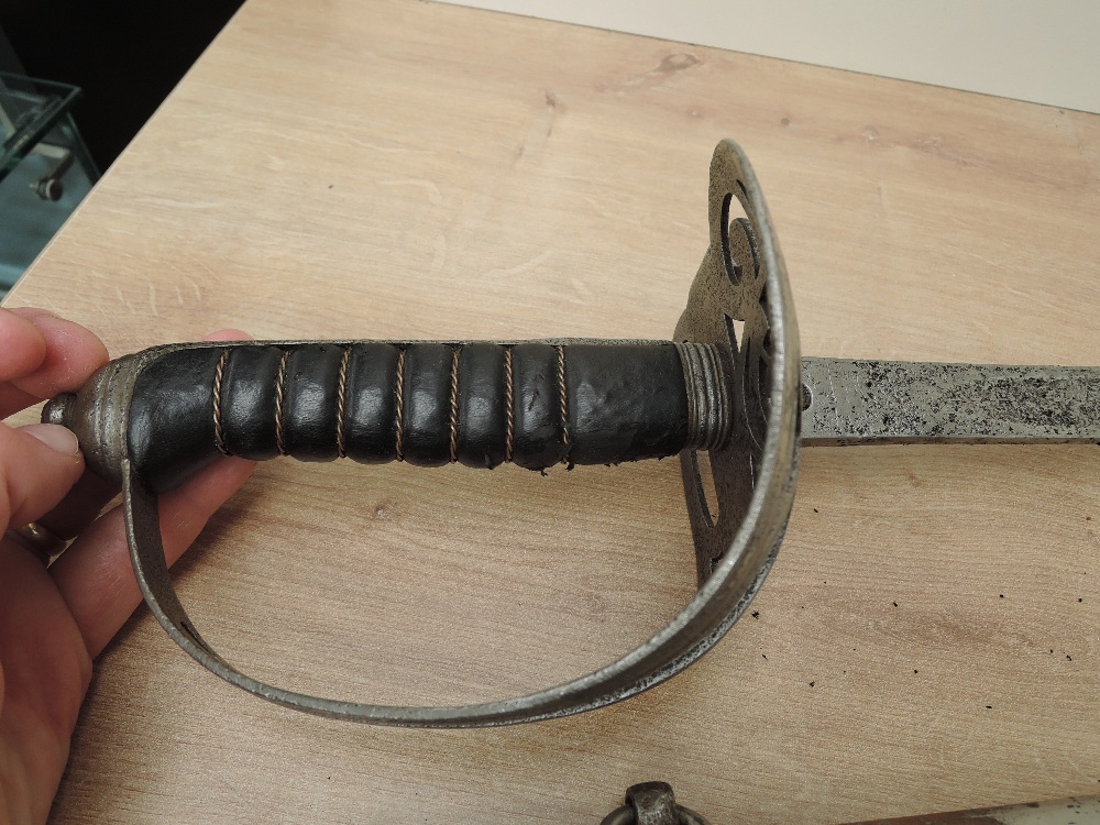 A British Rifle Officer's Sword Madras Native Infantry 1827 Pattern with metal scabbard, strung - Image 3 of 8