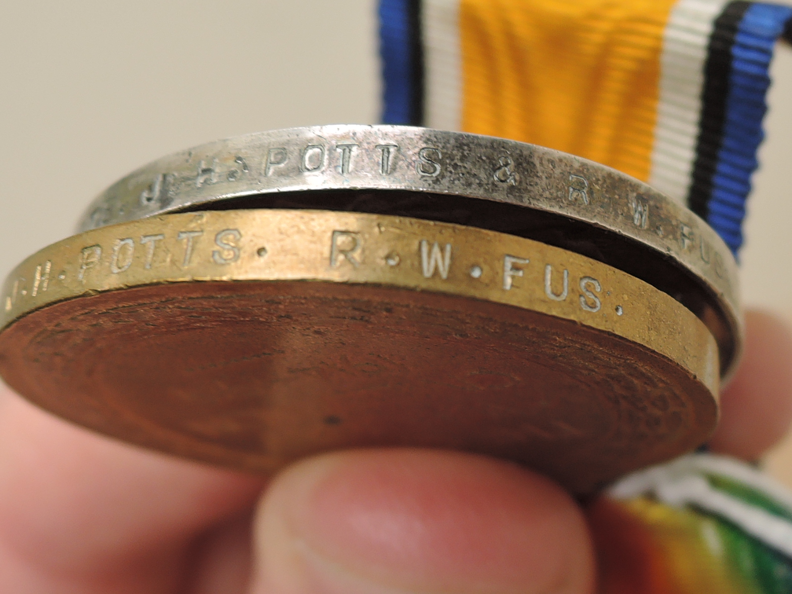 A WWI Medal Pair, War & Victory Medals to 9268 PTE.J.H.POTTS.&R.W.FUS, both with ribbons - Image 4 of 4