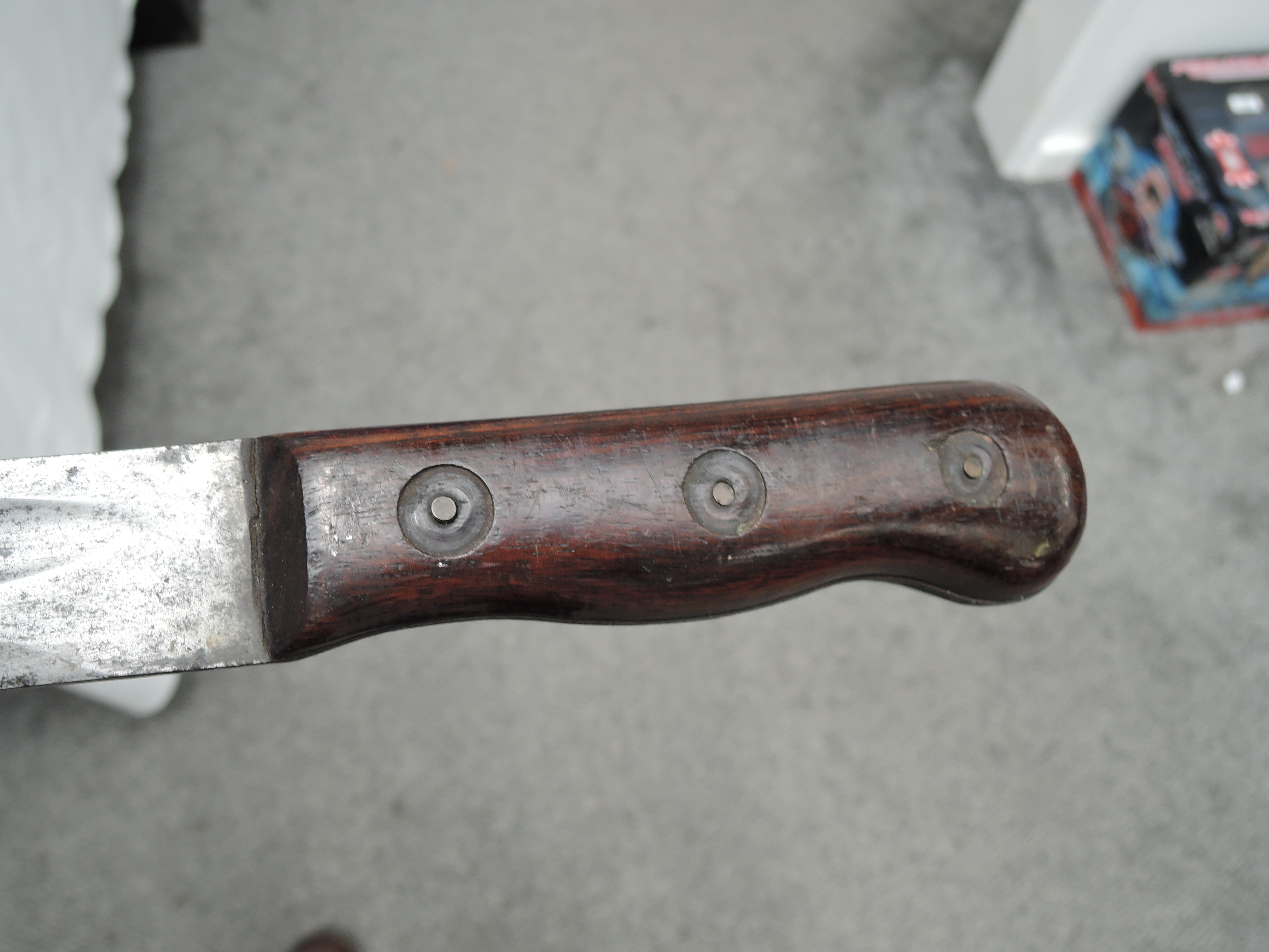 A possible WWI Trench Fighting Knife converted from a Bayonet with leather scabbard, (af), blade - Image 5 of 8