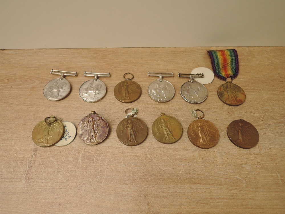 A collection of WWI Royal Artillery Medals, British War Medals to 105202 DVR.J.Riley.R.A, 119498