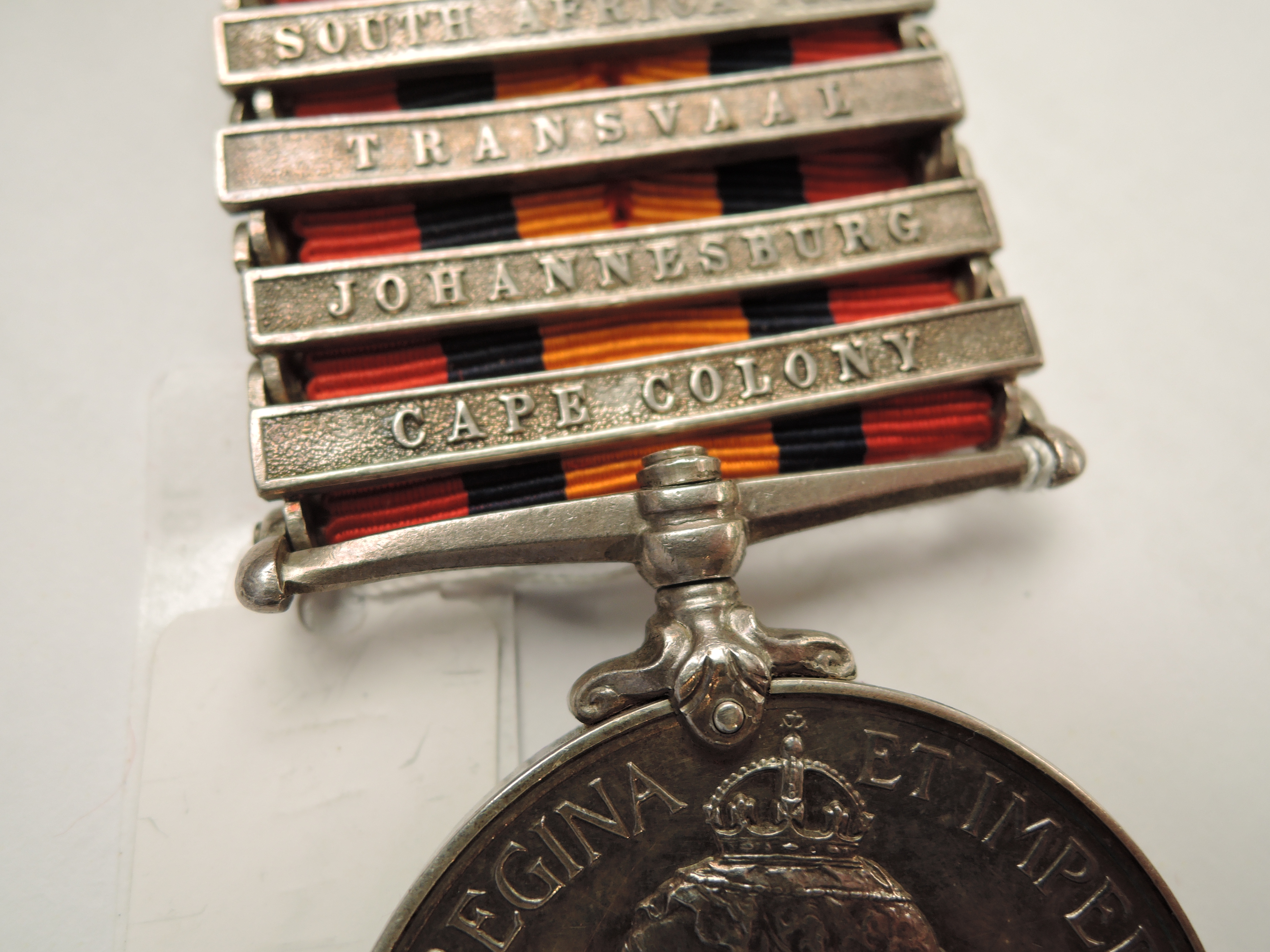 A Queen's South Africa Medal with five clasps, Cape Colony, Johannesburg, Transvaal, South Africa - Image 7 of 8