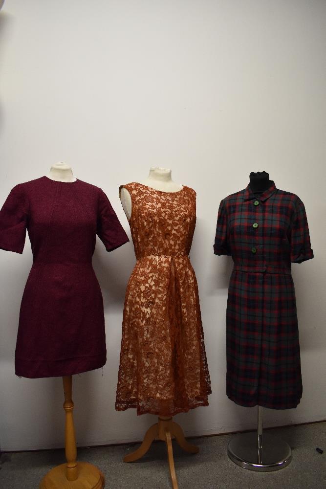 Three vintage 1950s to 1960s dresses, including plaid cotton in a larger size, with belt. - Image 4 of 8