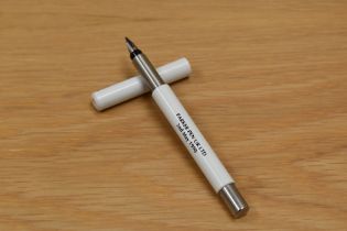 A Parker WES Realta fountain pen in white having hooded steel nib.