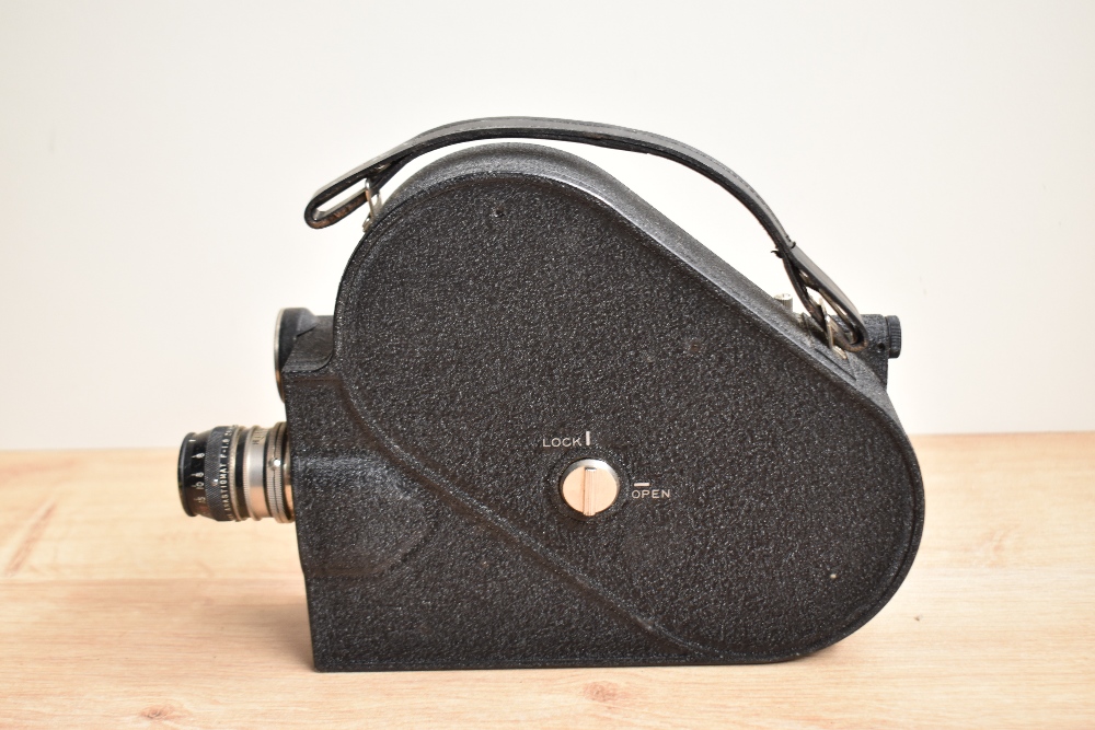 A Kodak Cine Model-E 16mm cine camera in original card cover. With booklet - Image 2 of 4