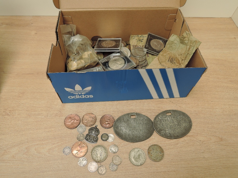 A box of GB Coins including small amount of Silver, 1920, 1927 and 1940 Half Crowns, 1836 Threepence