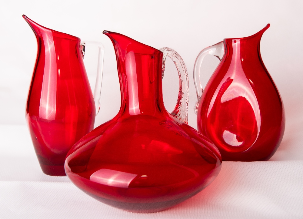 A group of three Whitefriars glass ruby red 'Sparrow Beak' jugs, comprising catalogue numbers - Image 3 of 3