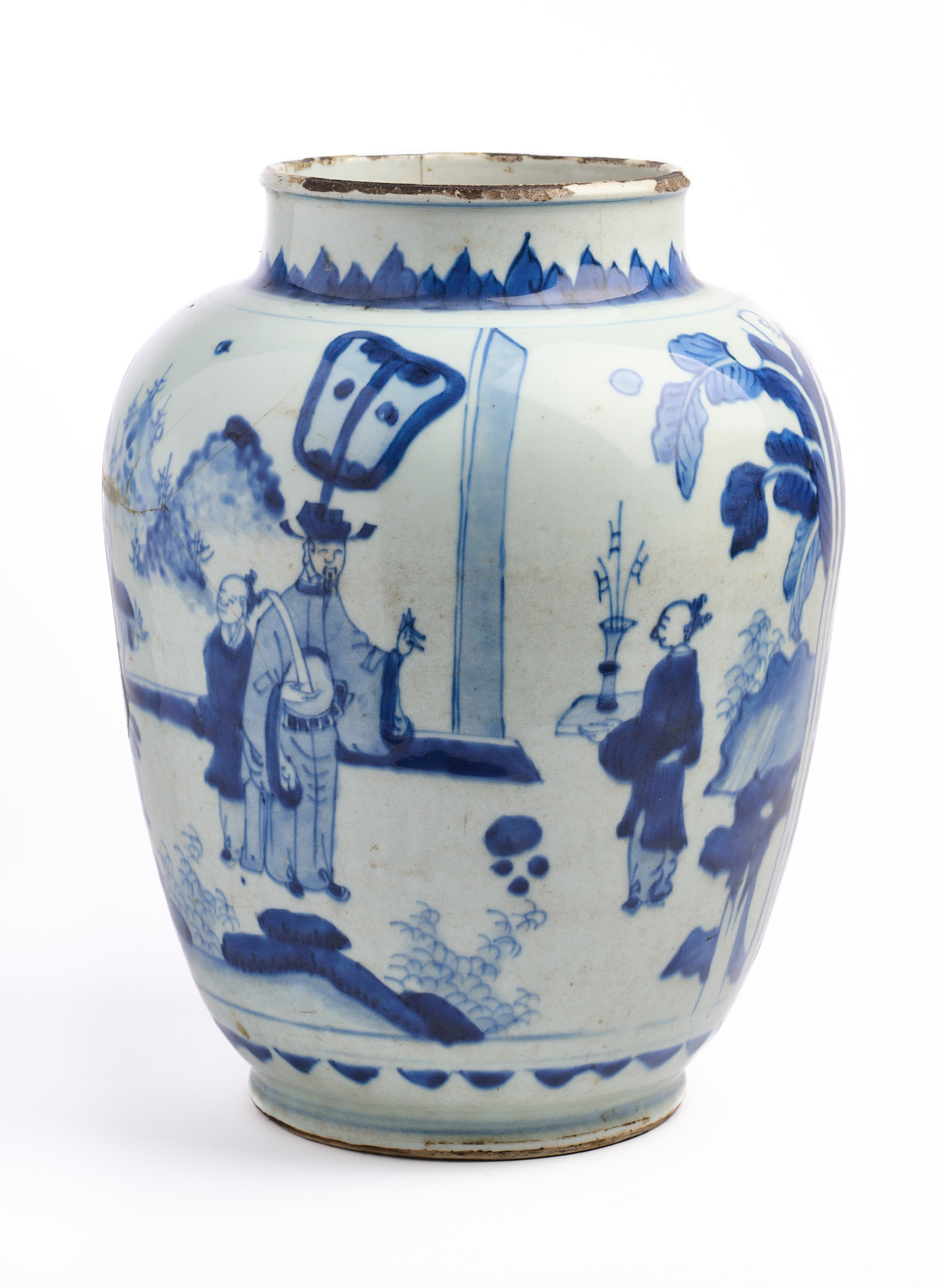 A CHINESE BLUE AND WHITE JAR, TRANSITIONAL PERIOD (CIRCA 1640)