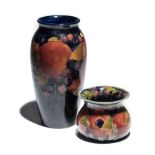 A WILLIAM MOORCROFT 'POMEGRANATE PATTERN' SMALL VASE, EARLY 20TH CENTURY