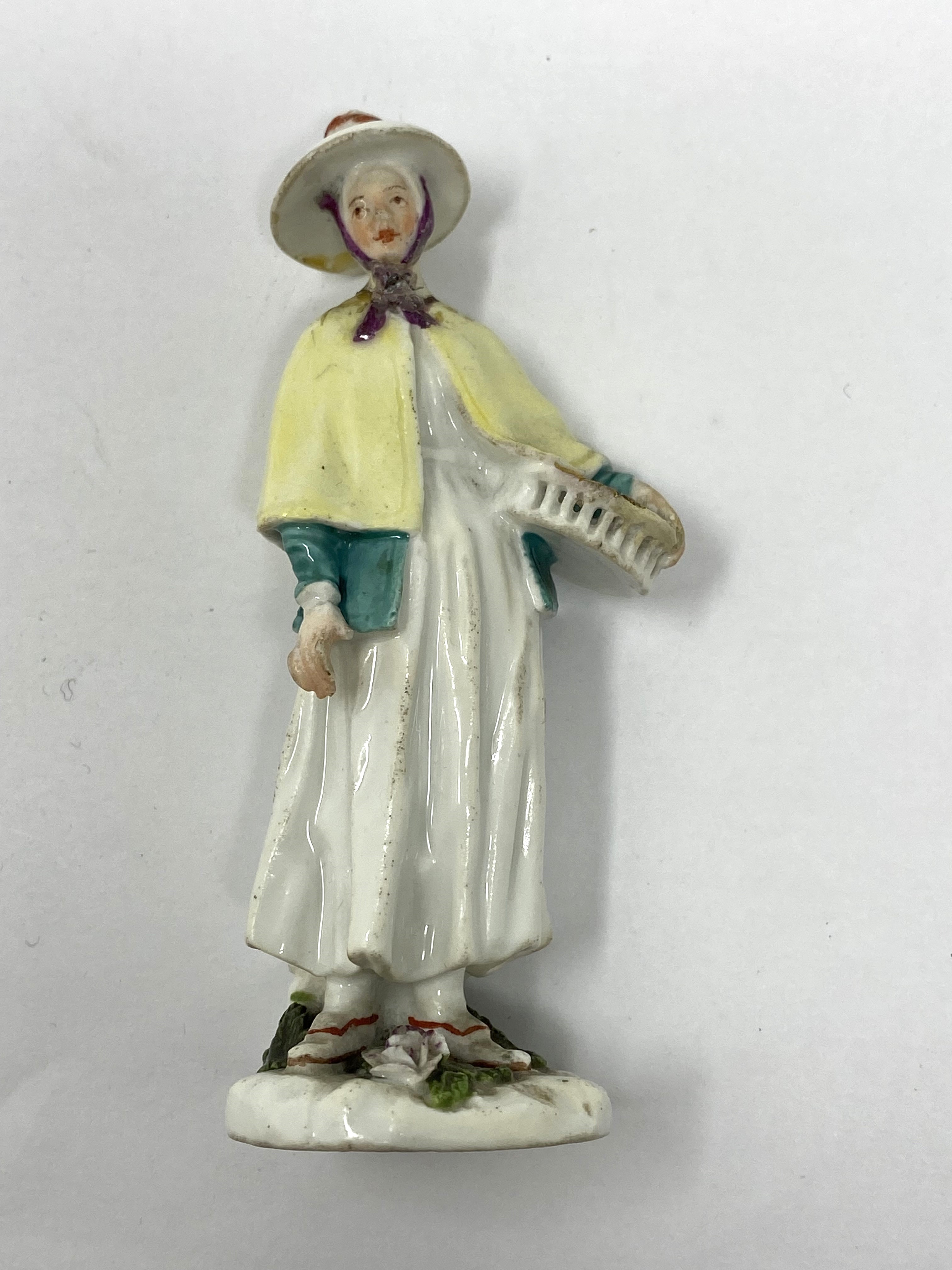 THREE MEISSEN MINIATURE FIGURES, CIRCA 1750 - Image 8 of 10