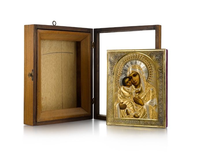 ‡ A RUSSIAN ICON OF THE VLADIMIR MOTHER OF GOD WITH PARCEL-GILT-SILVER OKLAD, MAKER'S MARK GS, - Image 2 of 5