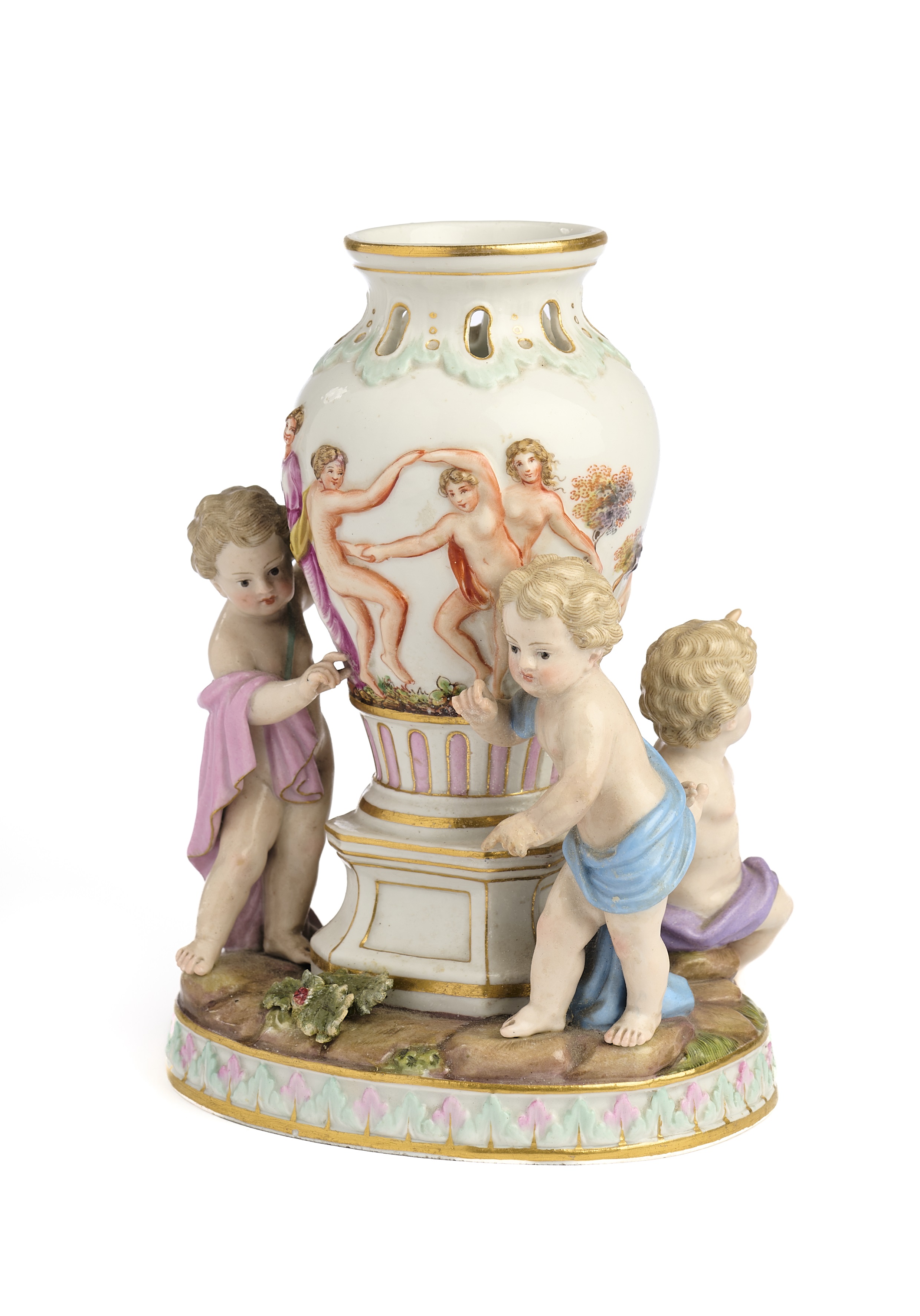 A MEISSEN FIGURAL POT POURRI VASE, LATE 19TH / EARLY 20TH CENTURY