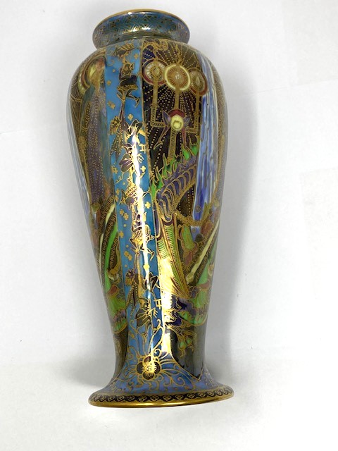 A PAIR OF WEDGWOOD FAIRYLAND LUSTRE VASES, CIRCA 1920 - Image 10 of 12