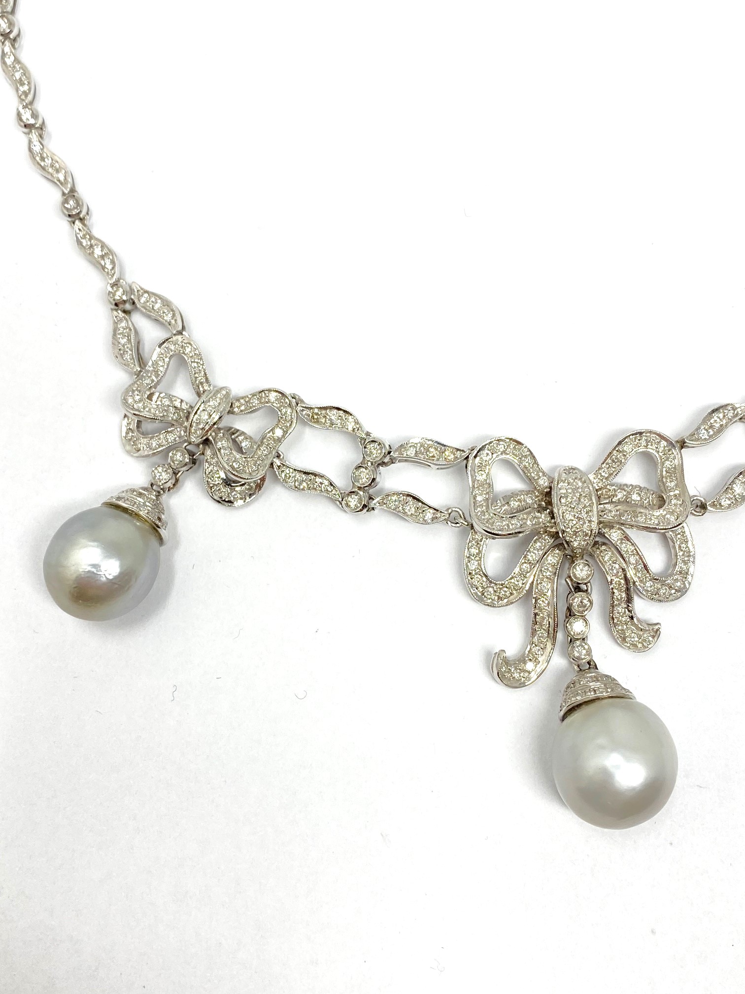 CULTURED PEARL AND DIAMOND NECKLACE - Image 4 of 5