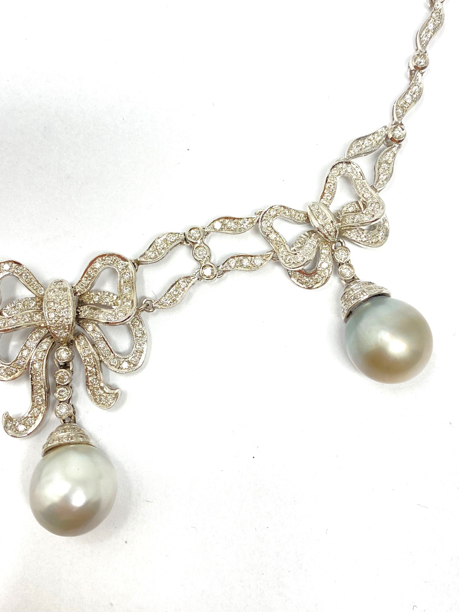 CULTURED PEARL AND DIAMOND NECKLACE - Image 3 of 5