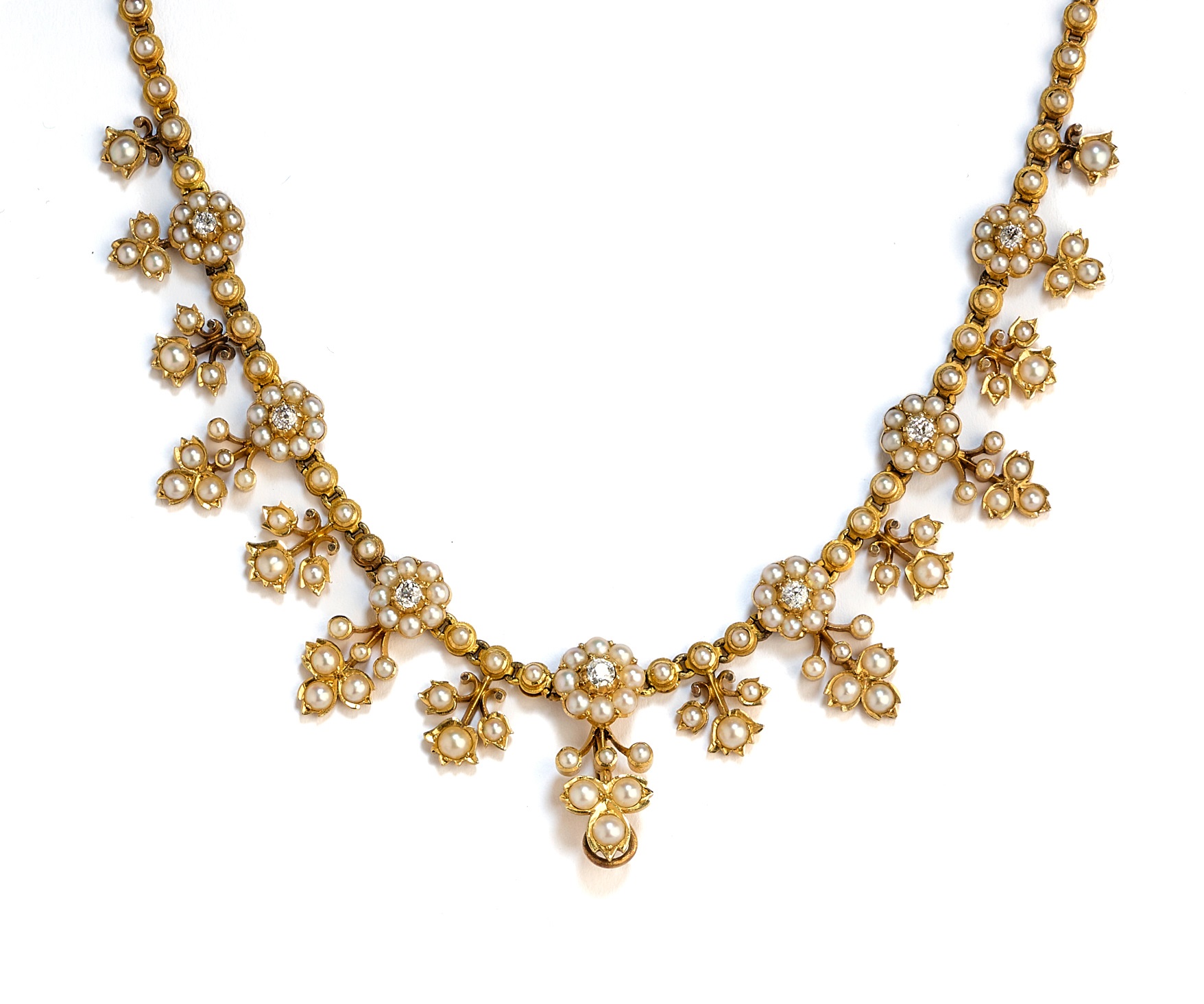 GOLD, PEARL AND DIAMOND NECKLACE, 1890s